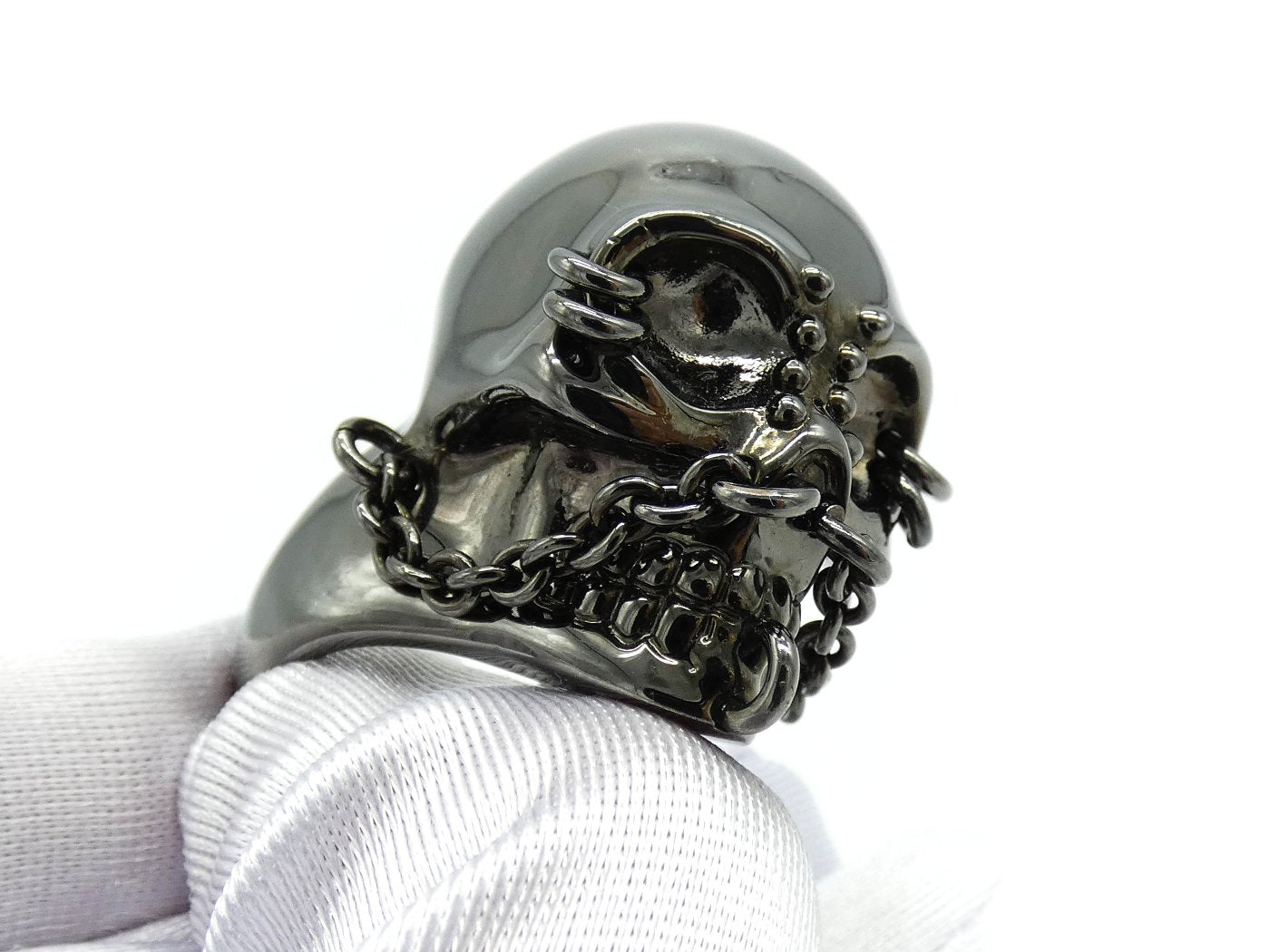 Alexander McQueen Pierced Skull Ring