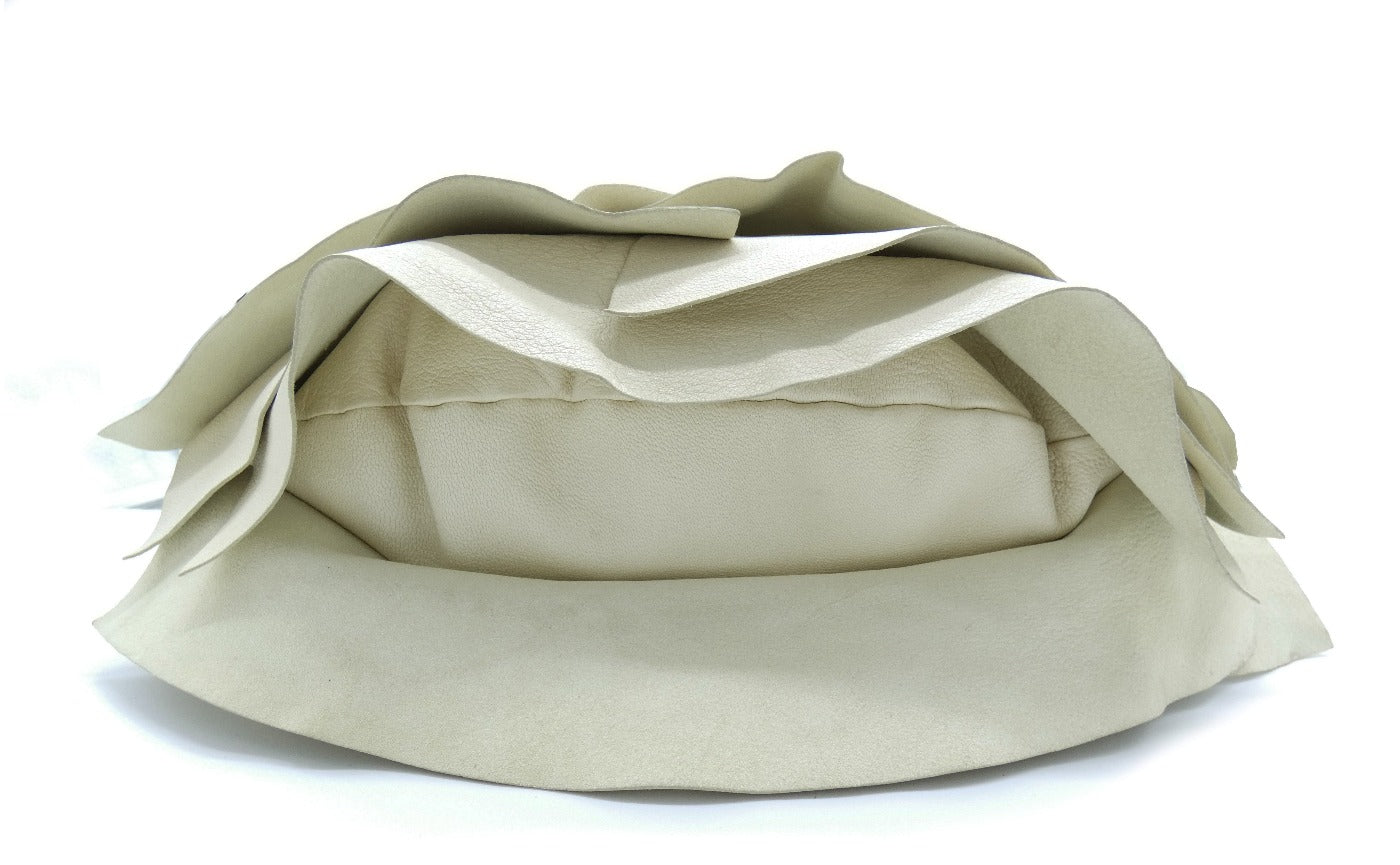 AmaflightschoolShops Revival, Yves Saint Laurent Saint-Tropez handbag in  beige suede
