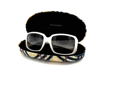 Burberry Sunglasses White Nova Check 4011