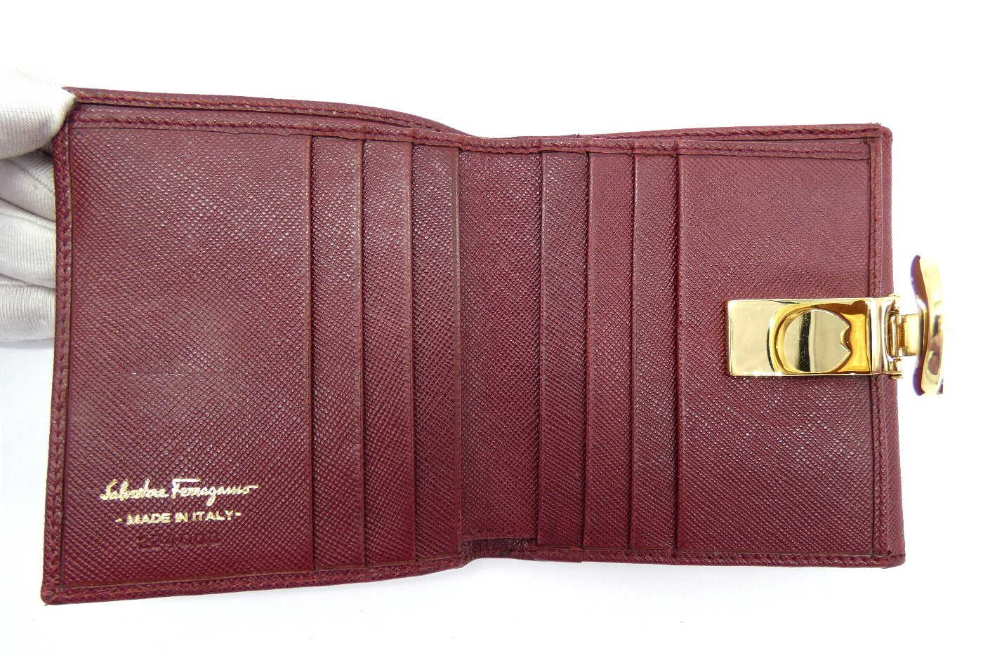 Salvatore Ferragamo Bordeaux Saffiano Gancini Compact Wallet Wallet Salvatore Ferragamo