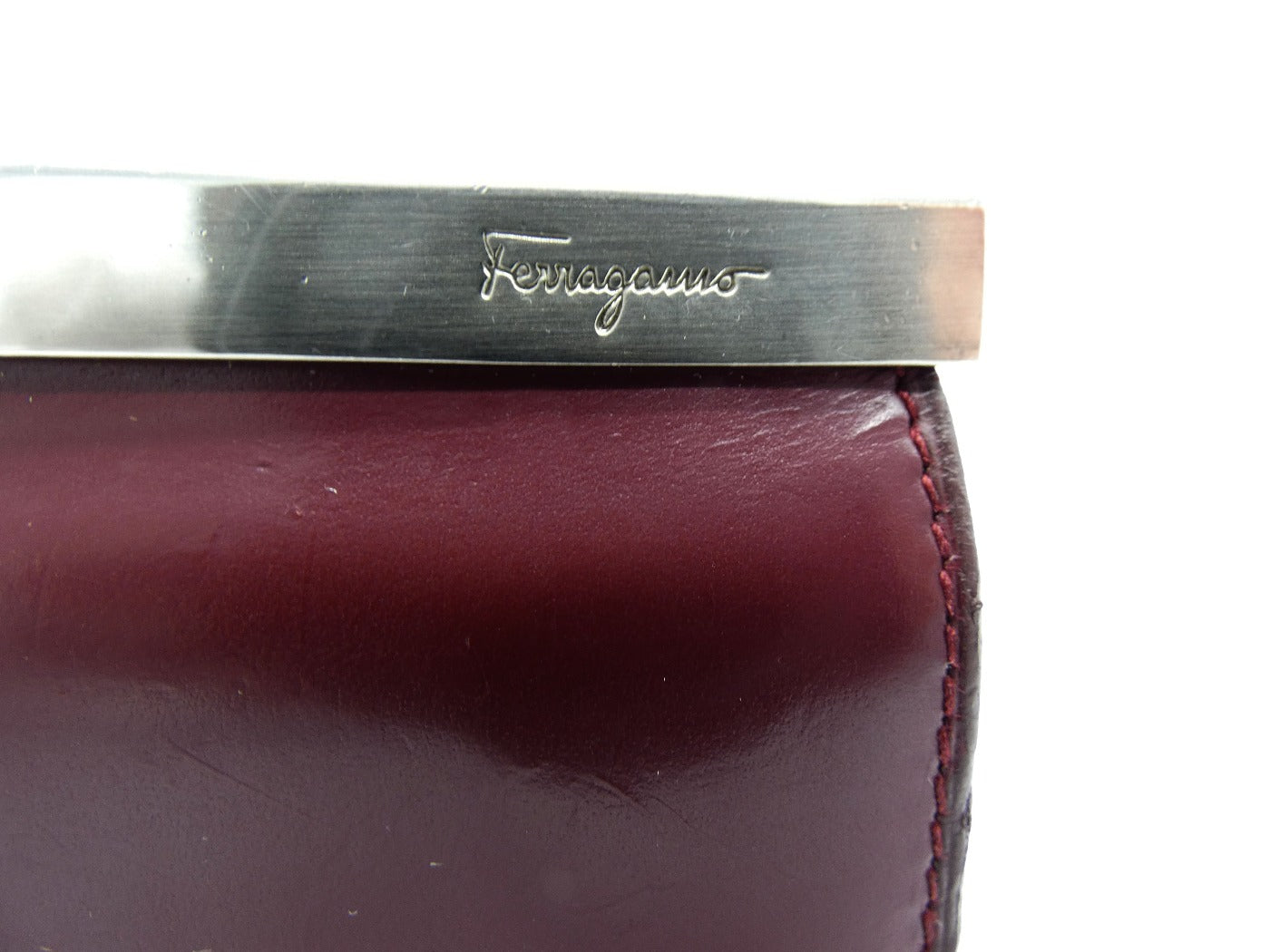 Salvatore Ferragamo Bordeaux Gancini Pocketbook Wallet Salvatore Ferragamo