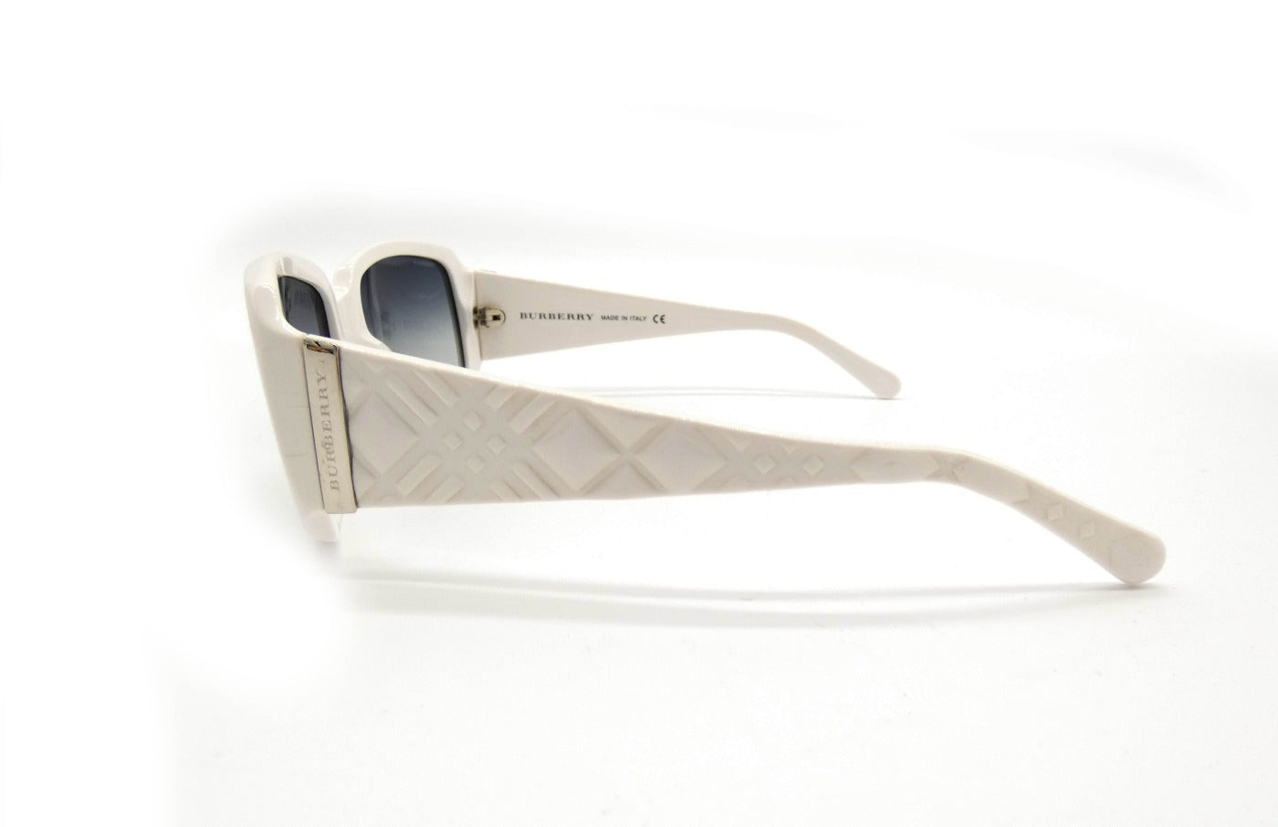 Burberry Sunglasses White Nova Check 4011